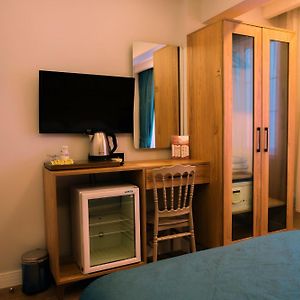 Camera standard con letto king size